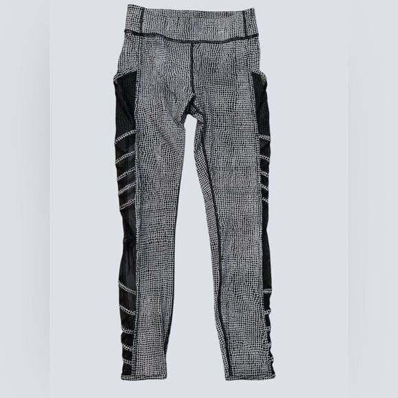 Lululemon Wild & Free Tight - Picture 2 of 7